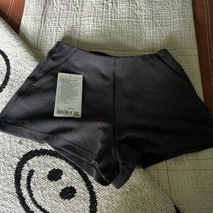 NWT softstreme ribbed shorts